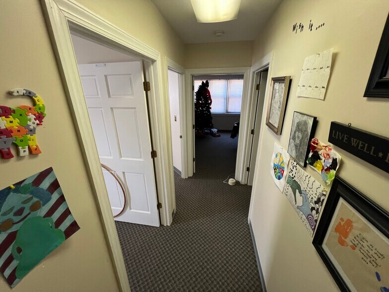 More Photos Of 10106 Krause Rd, Chesterfield Office For Lease