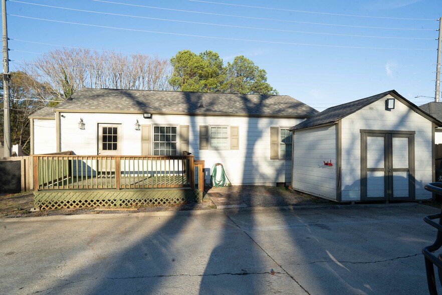 More Photos Of 232 SE Powers Ferry Rd, Marietta Office For Sale