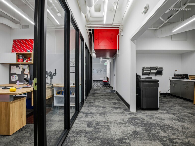 More Photos Of 14 O'Henry Ave, Asheville Loft Creative Space For Lease