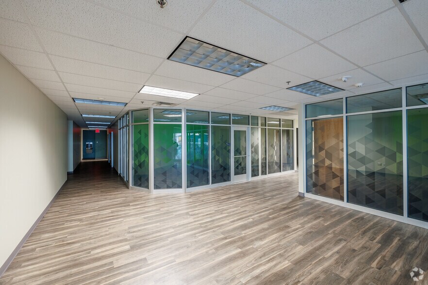 More Photos Of 441 S Salina St, Syracuse Office For Lease