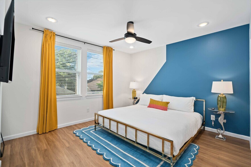 More Photos Of 2806 Rosewood St, Houston Multifamily For Sale