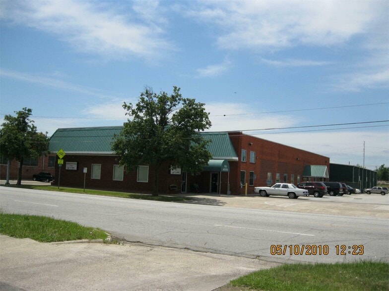 More Photos Of 1002 Telfair St, Augusta Flex For Lease