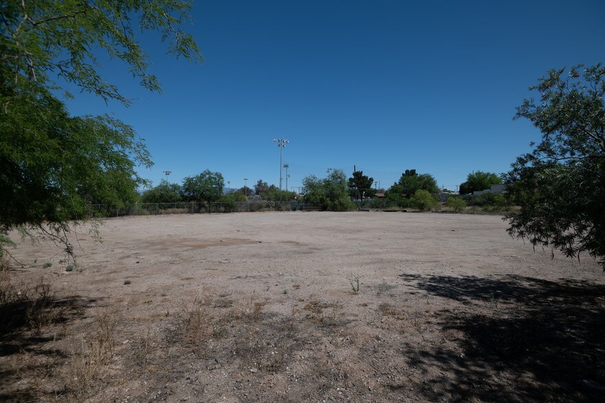 More Photos Of 3450 N Dodge Blvd, Tucson Land For Sale