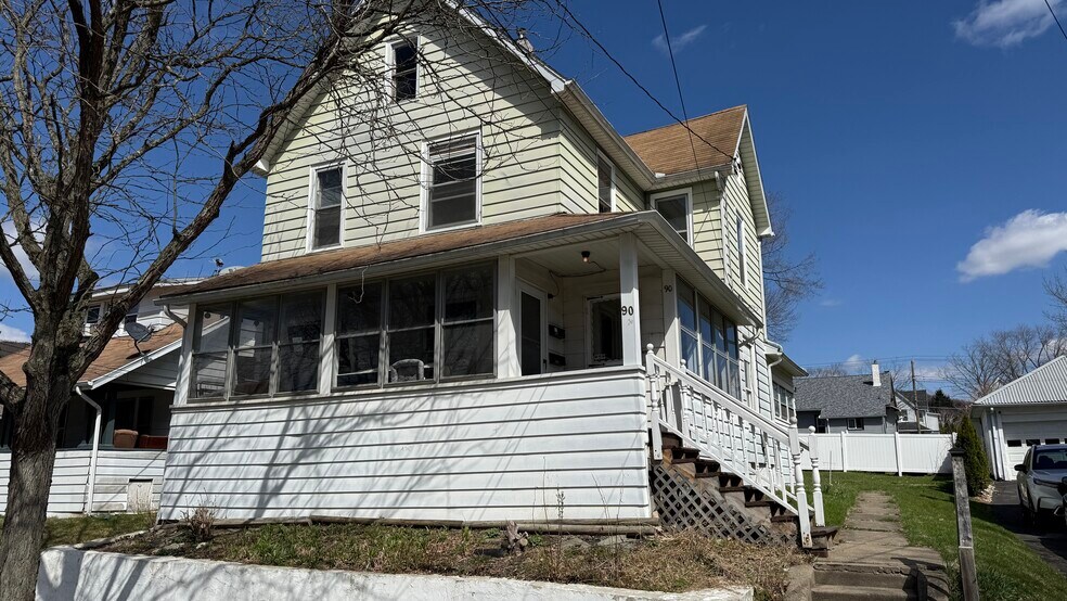 Primary Photo Of 90 Gaylord St, Binghamton Multifamily For Sale