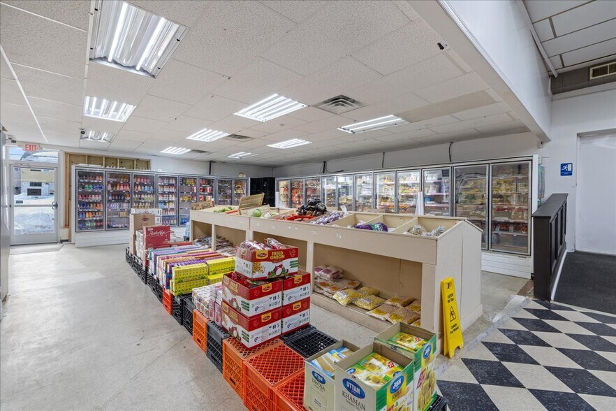 More Photos Of 331-335 Grape St, Whitehall Freestanding For Sale