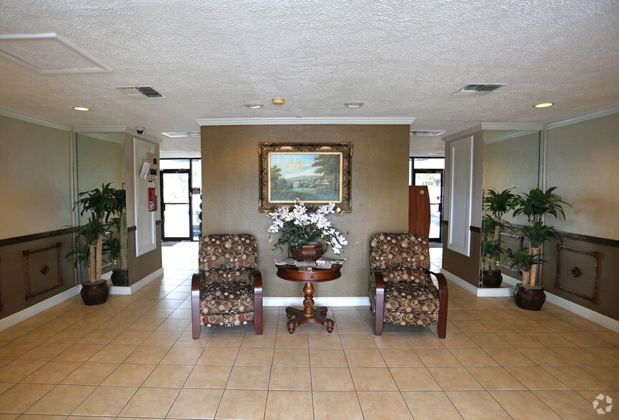 More Photos Of 4023 N Armenia Ave, Tampa Office For Lease