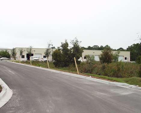 More Photos Of 7605 Progress Cir, Melbourne Warehouse For Lease