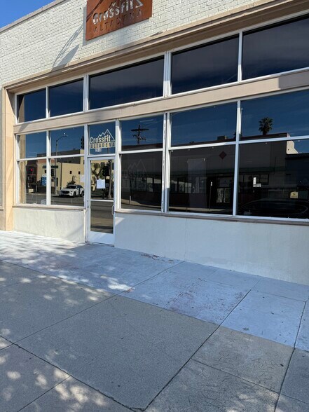 More Photos Of 2010-2020 Lincoln Ave, Pasadena Storefront Retail Office For Lease