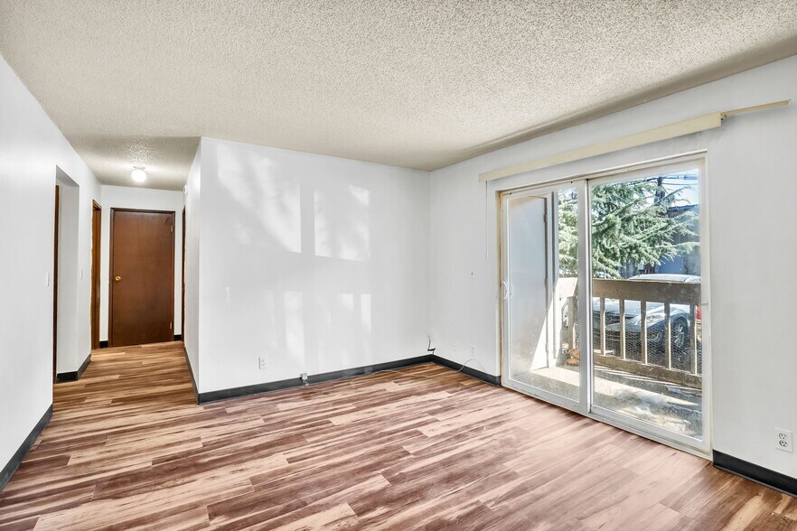 More Photos Of 226 W Broadway St, Goldendale Apartments For Sale