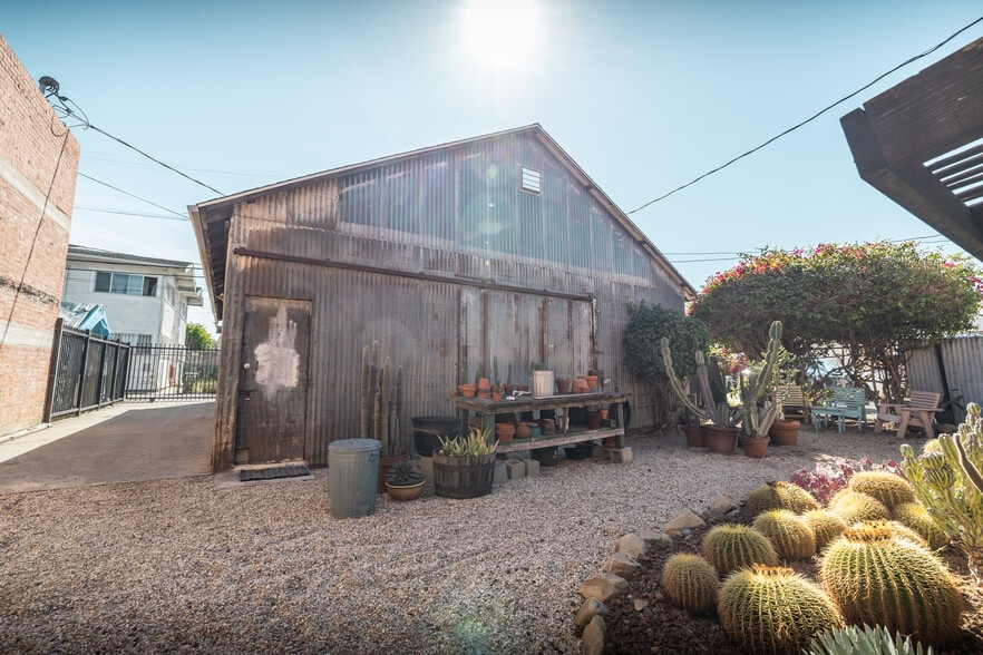 More Photos Of 3612 W Washington Blvd, Los Angeles Warehouse For Sale