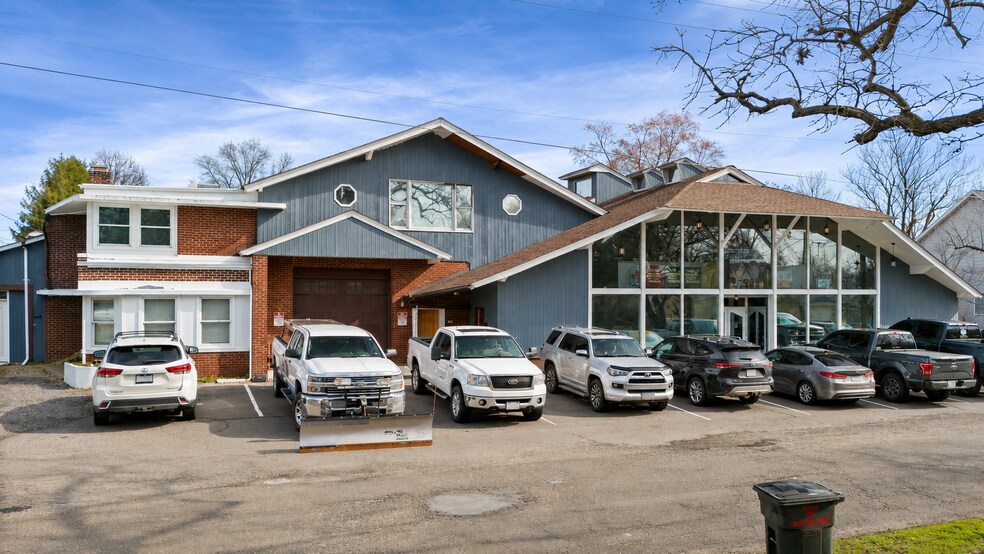 More Photos Of 101 E Marshall St, Remington Storefront Retail Office For Sale