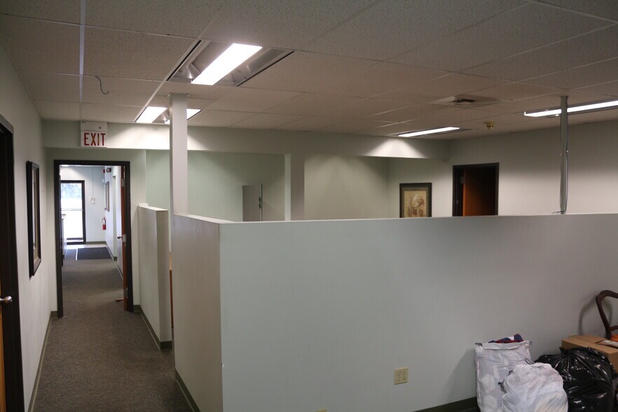 More Photos Of 801 S Durkin Dr, Springfield Office For Sale