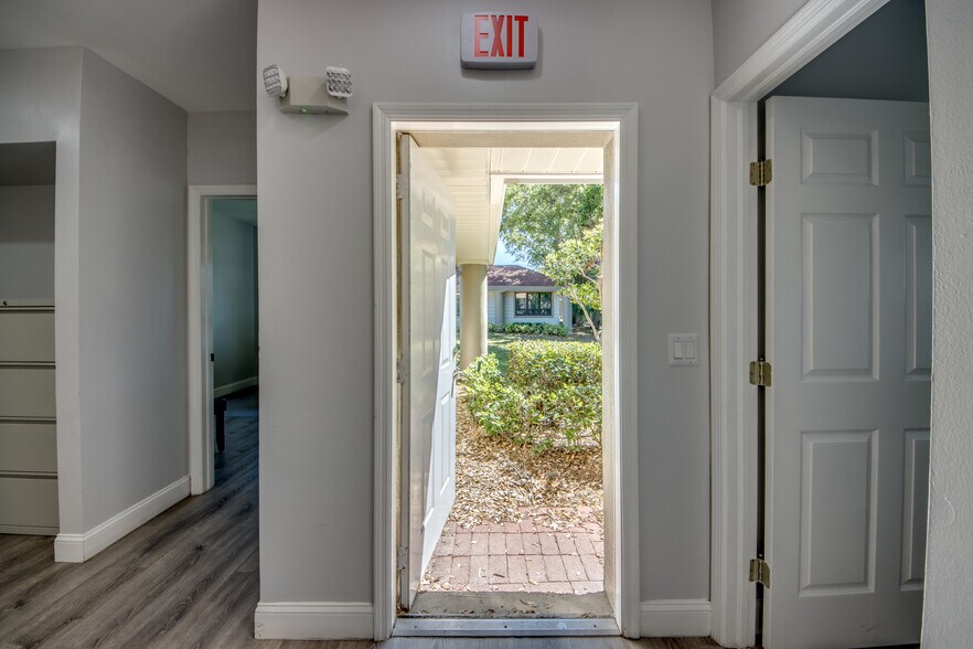 More Photos Of 12771 World Plaza Ln, Fort Myers Medical For Sale