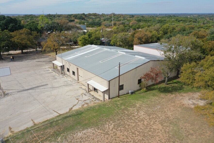 More Photos Of 2440 E Highway 377, Granbury Light Distribution For Sale