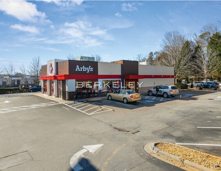 More Photos Of 1025 Asheville hwy, Brevard General Retail For Sale