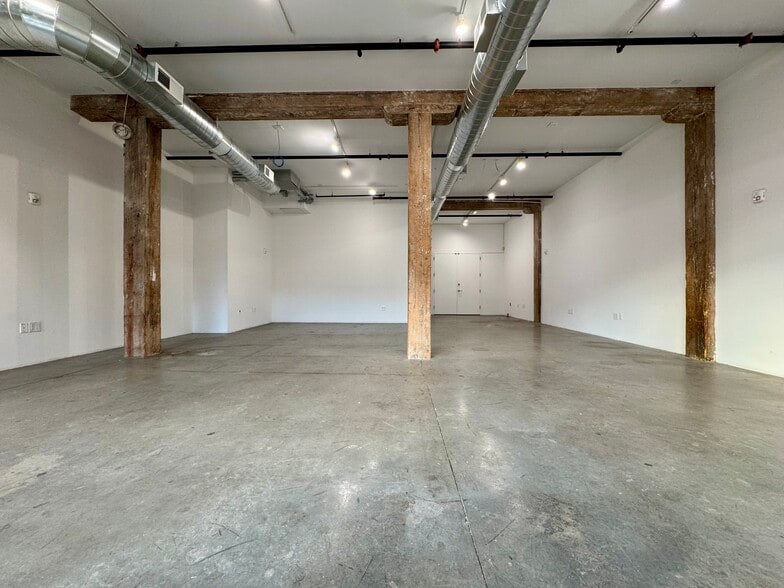 More Photos Of 199 Cook St, Brooklyn Office For Lease
