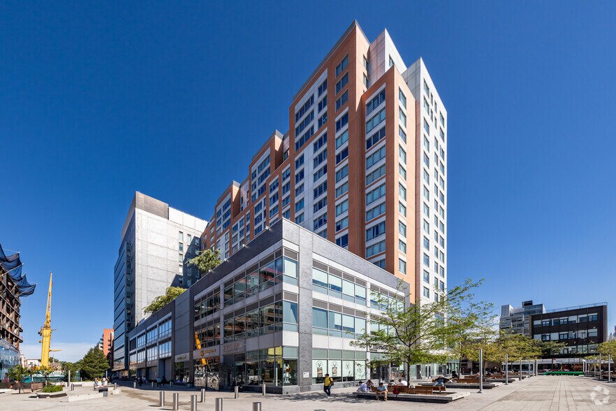More Photos Of 38-08 Union St, Flushing Office Residential For Lease