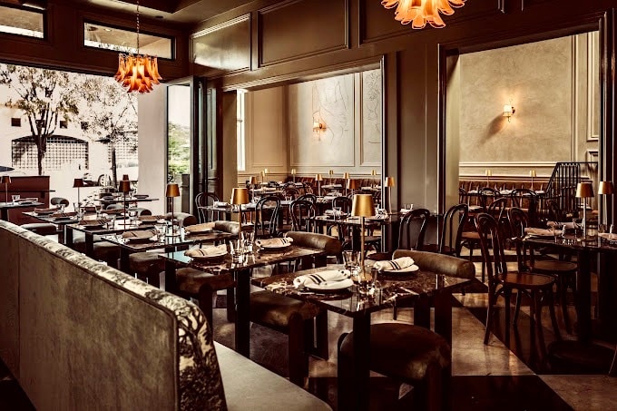 More Photos Of 8022 W 3rd St, Los Angeles Freestanding For Lease