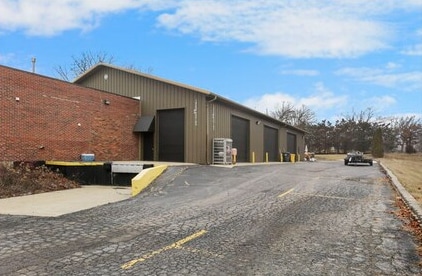 More Photos Of 3720 Hawthorne Ct, Waukegan Warehouse For Sale