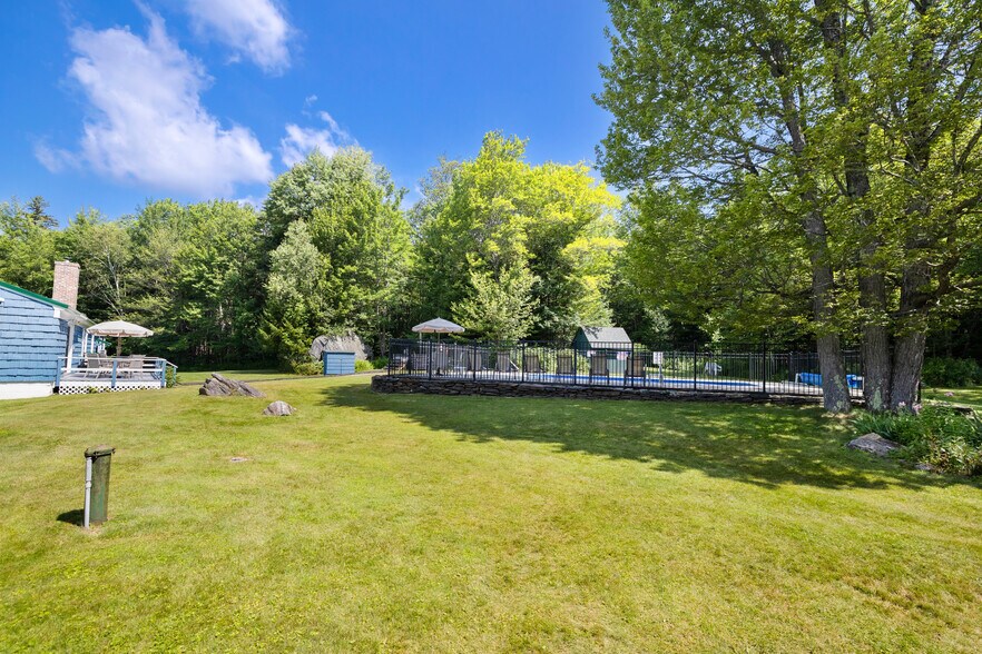 More Photos Of 344 Vt Route 100, West Dover Hotel For Sale