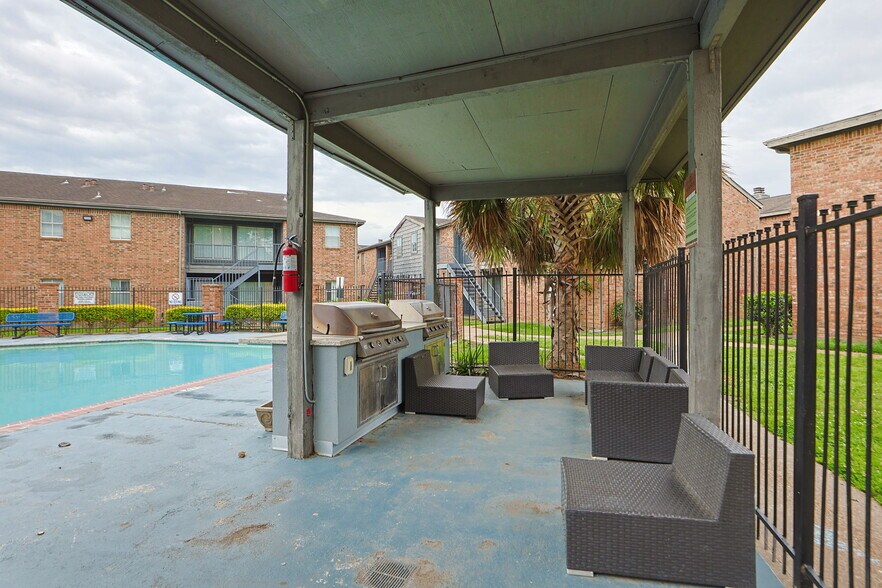 More Photos Of 5455 Timber Creek Place Dr, Houston Apartments For Sale