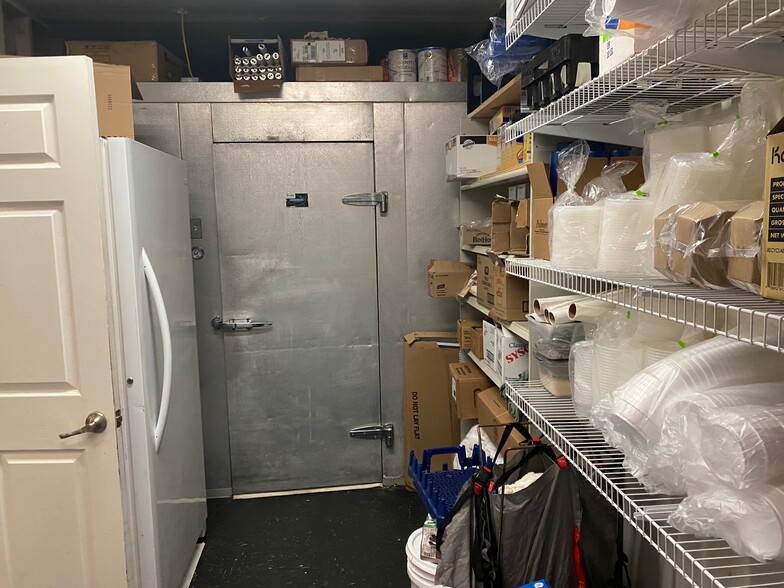 More Photos Of 1837 Highway 64 W, Shelbyville Convenience Store For Sale