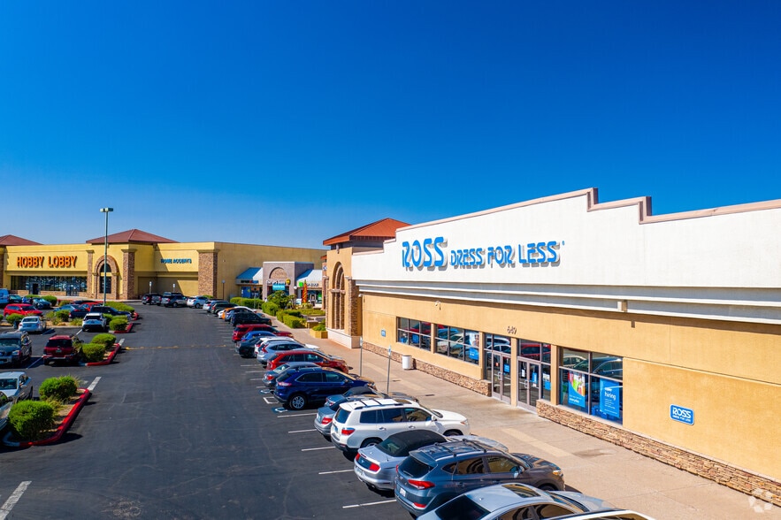 More Photos Of 601-649 N Stephanie St, Henderson Unknown For Lease