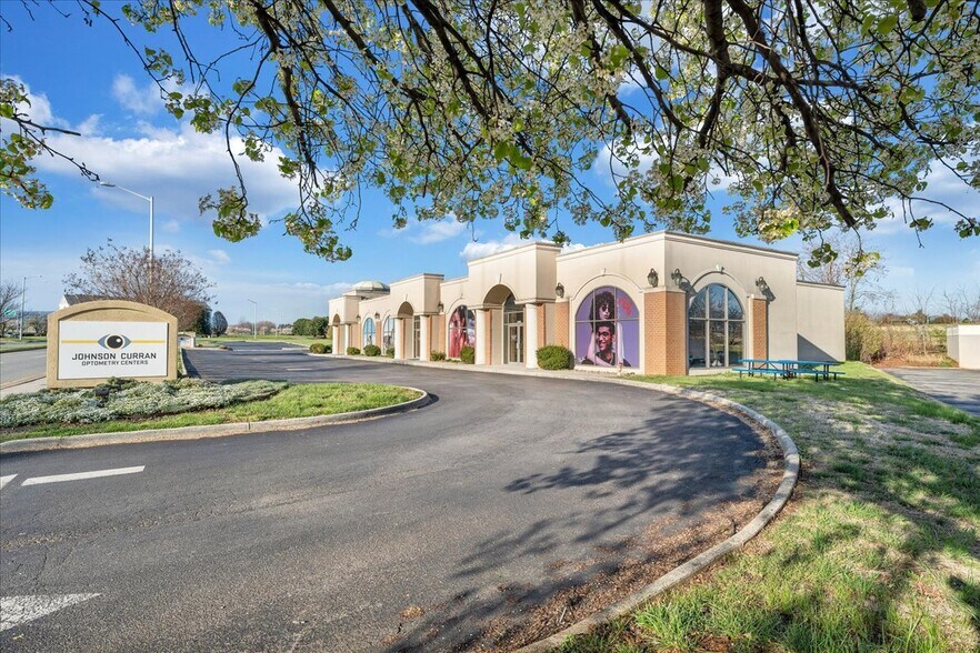 More Photos Of 5049 Valley View Blvd NW, Roanoke Office For Sale