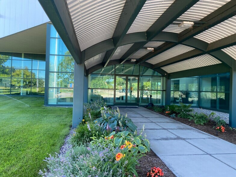 More Photos Of 100 Harbor Dr, Charlevoix Manufacturing For Lease