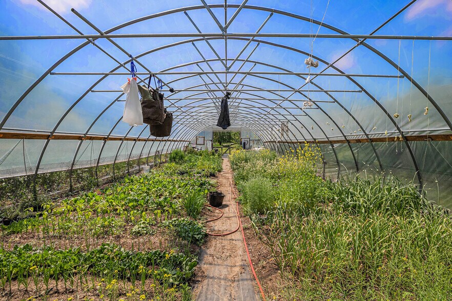 More Photos Of 56968 Dailey Rd, Dowagiac Shelter For Sale