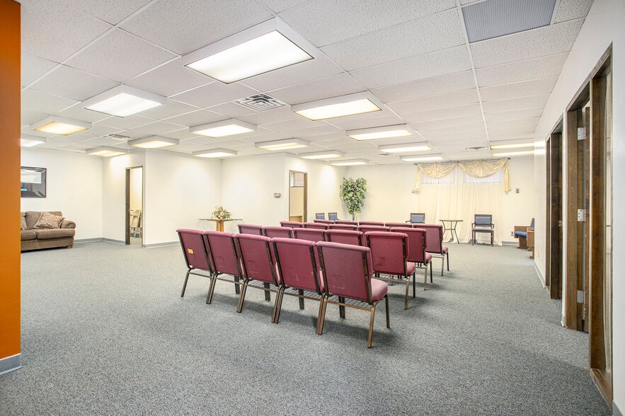 More Photos Of 135 N Church St, Kalamazoo Office Residential For Sale