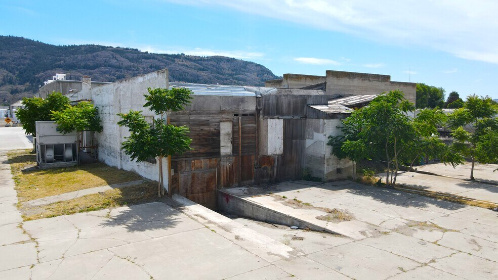 More Photos Of 602 Apple Way Ave, Oroville Warehouse For Sale