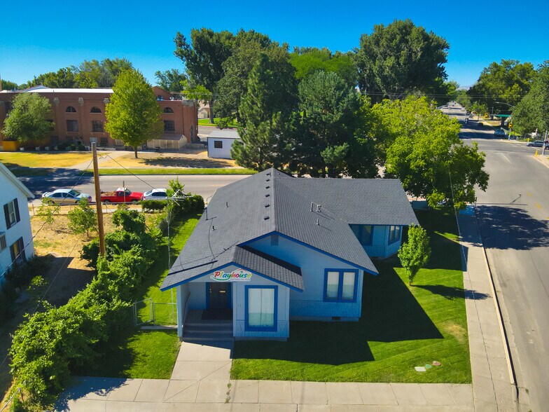 Primary Photo Of 125 S 10th, Mountain Home Medical For Sale