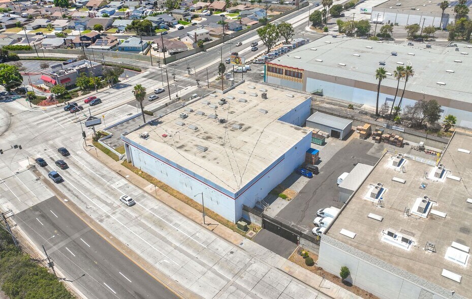 More Photos Of 20310 S Wilmington Ave, Rancho Dominguez Showroom For Lease