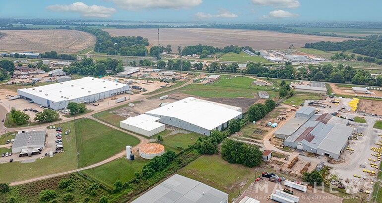 More Photos Of 113 Carnegie St, Greenwood Distribution For Lease