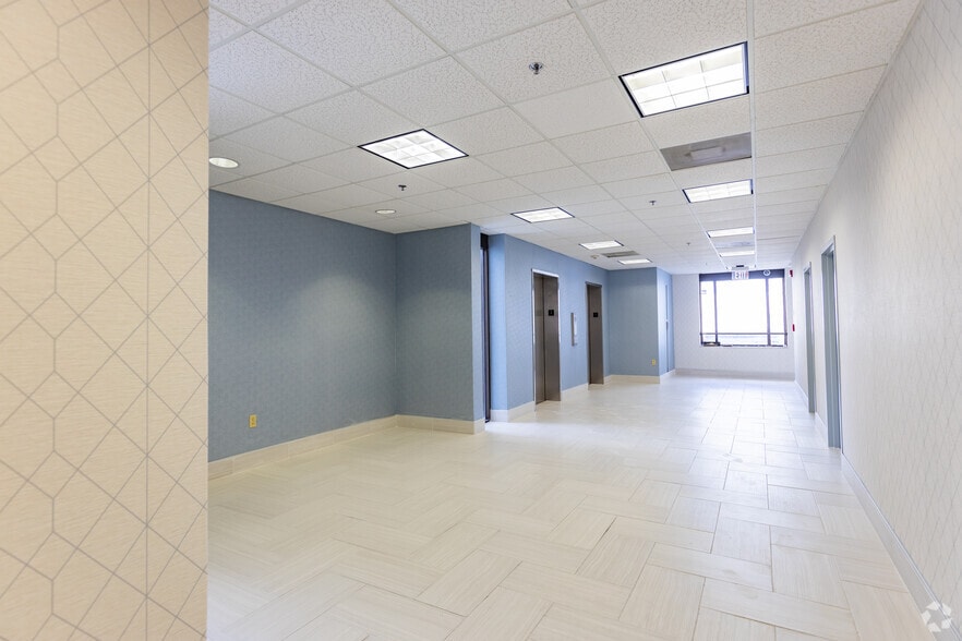 More Photos Of 100 NW 170th St, North Miami Beach Unknown For Lease