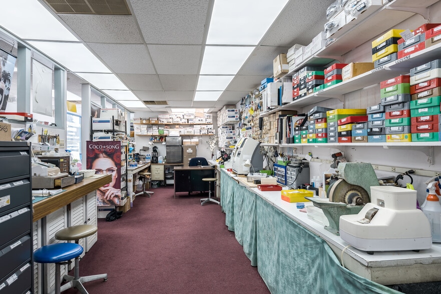 More Photos Of 380-384 Bloomfield Ave, Caldwell Storefront For Sale