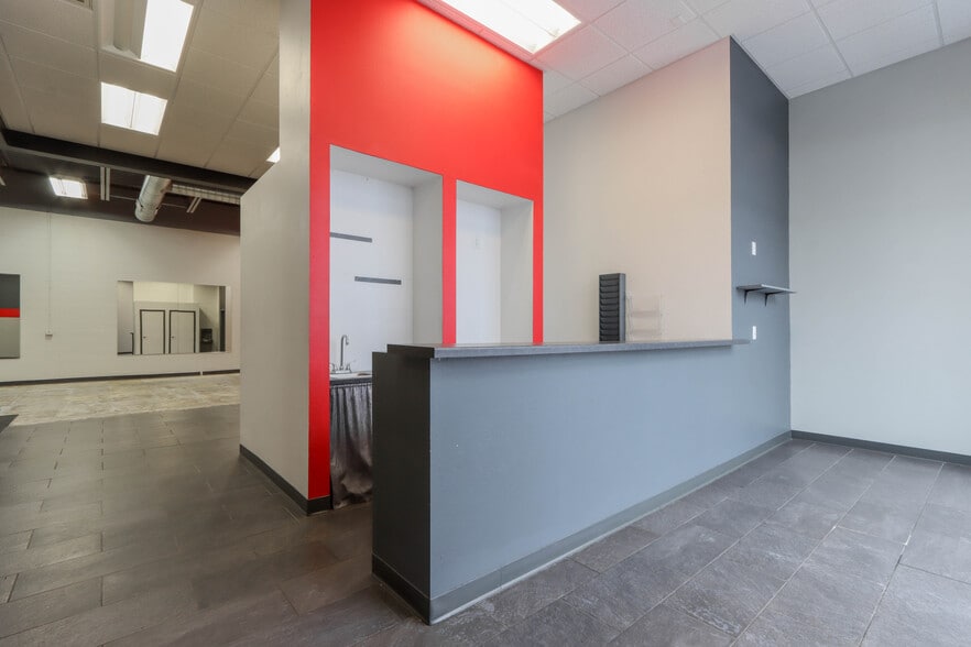 More Photos Of 5705 Memorial Ct, Weston Freestanding For Sale