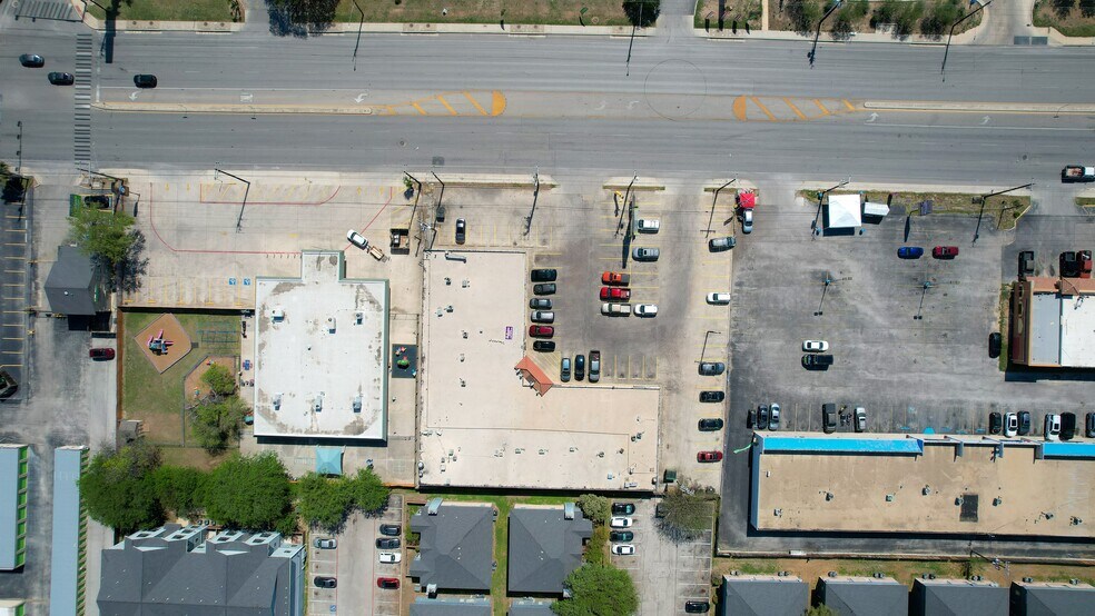 More Photos Of 8035 Culebra Rd, San Antonio Storefront For Sale