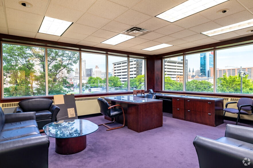 More Photos Of 965 E Jefferson Ave, Detroit Office For Sale