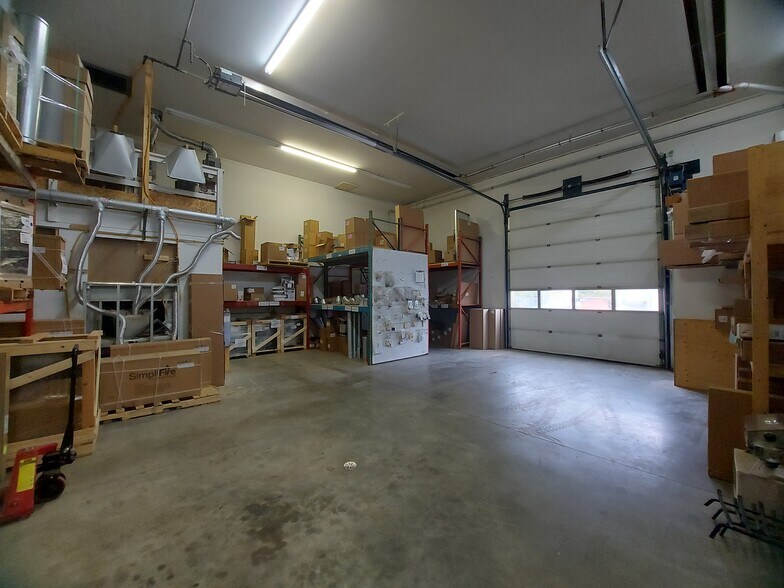 More Photos Of 4646 Riverside Dr, Red Deer Flex For Sale