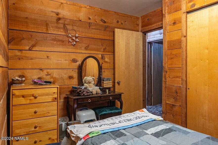 More Photos Of 770 Forest Service 461 rd, Fredonia Sports And Entertainment For Sale