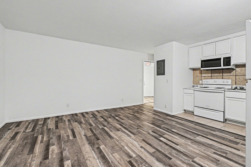 More Photos Of 4501 Lafayette Ave, Omaha Apartments For Sale