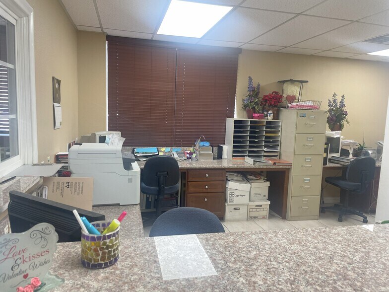 More Photos Of 11036-11046 Washington Blvd, Whittier Loft Creative Space For Lease