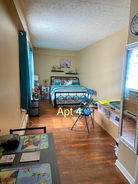 More Photos Of 406 N Loudoun St, Winchester Apartments For Sale