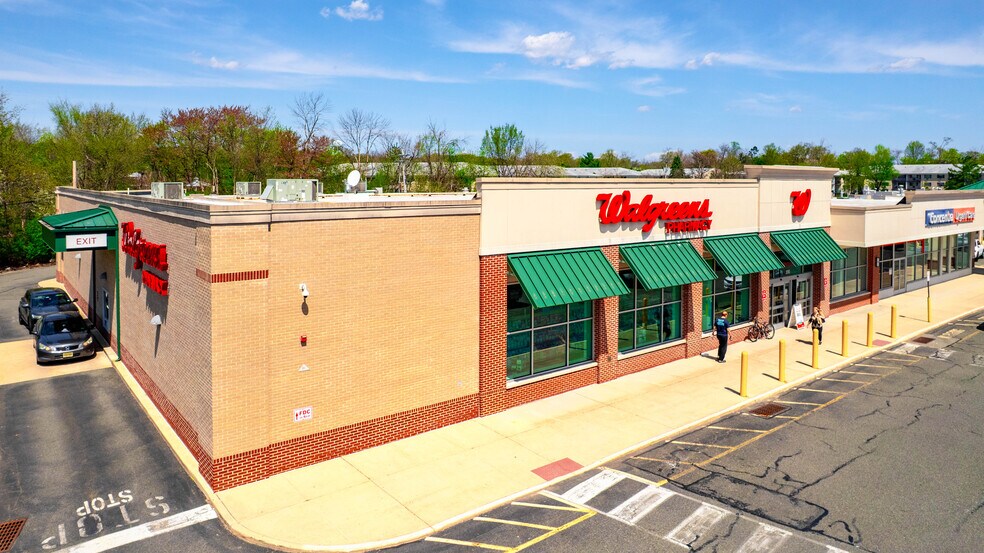 More Photos Of 190 Baldwin Rd, Parsippany General Retail For Lease