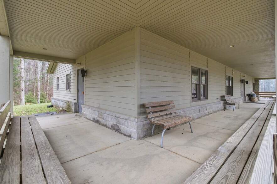 More Photos Of 89 Nolan Rd, Penfield General Retail For Sale