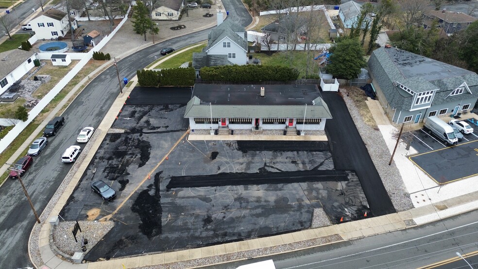 More Photos Of 284 Mantoloking Rd, Brick General Retail For Lease