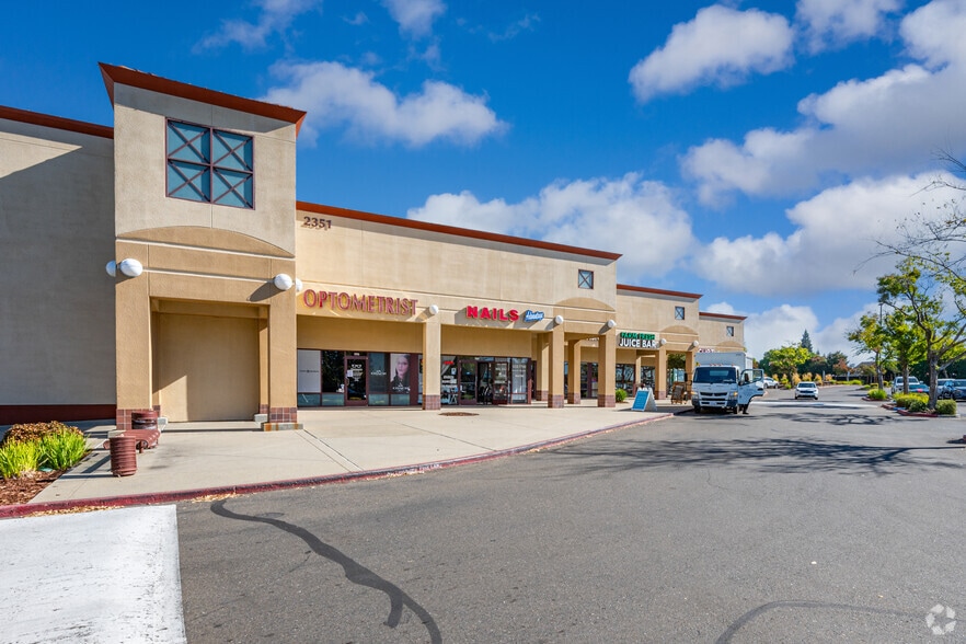 More Photos Of 2341 Sunset Blvd, Rocklin Unknown For Lease