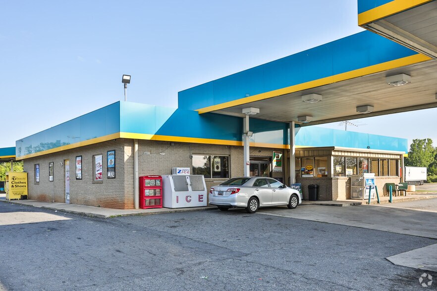 More Photos Of 1011 S Anderson Rd, Rock Hill Service Station For Sale